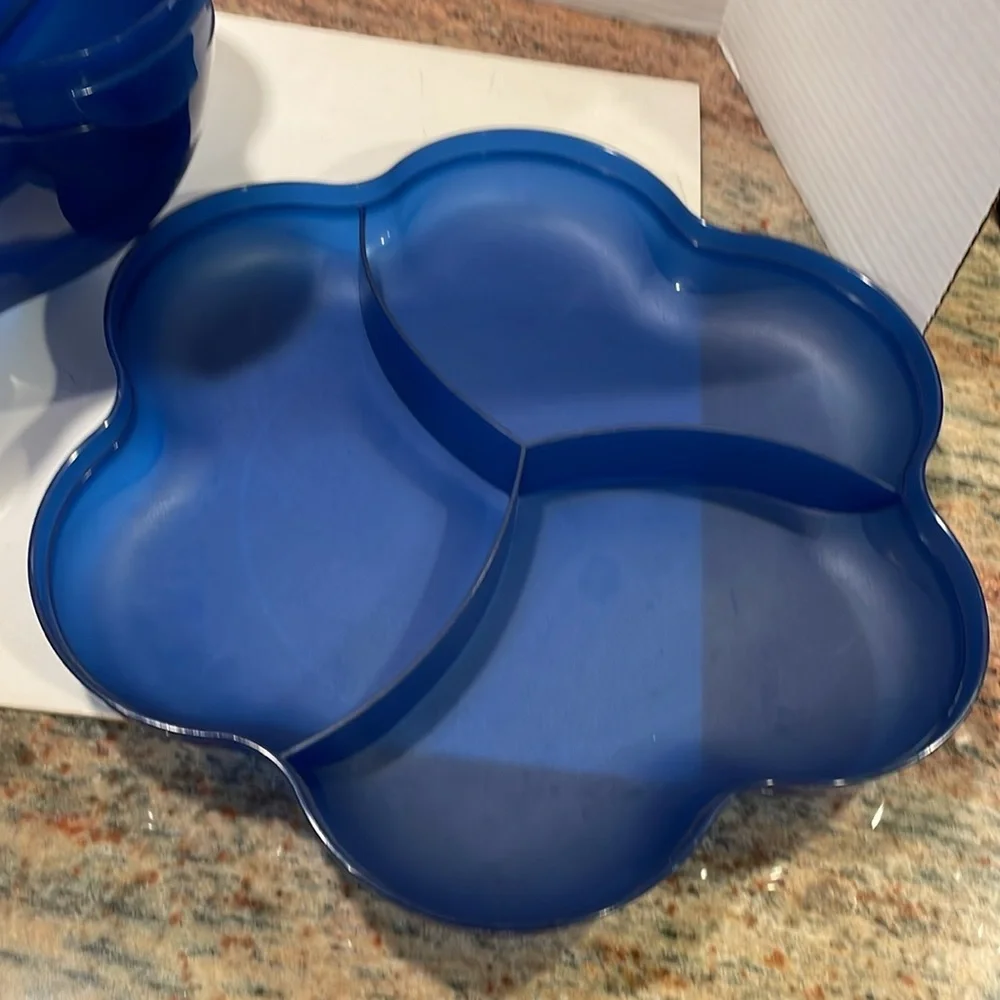 Tupperware Chip ‘n Dip bowl set